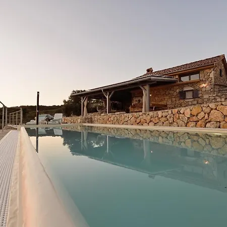Heritage Stonehouse Jure بيت للعطل Vrh (Krk)