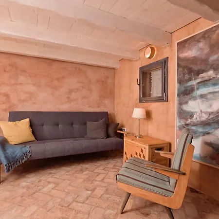 Heritage Stonehouse Jure