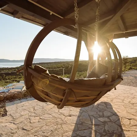 Heritage Stonehouse Jure بيت للعطل *