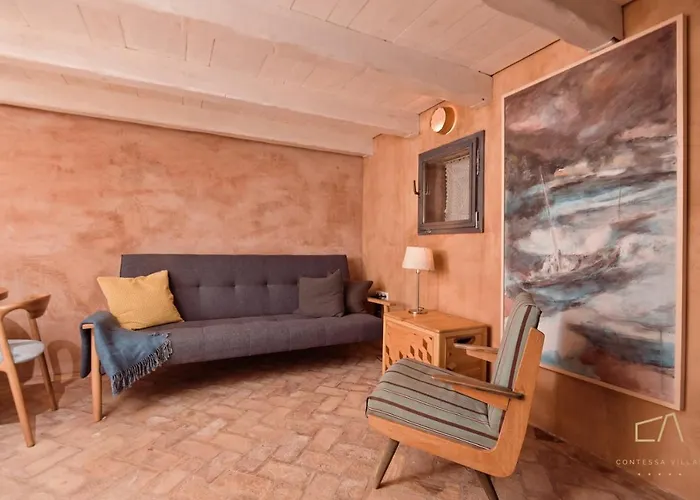 Heritage Stonehouse Jure