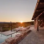 Heritage Stonehouse Jure Holiday home *
