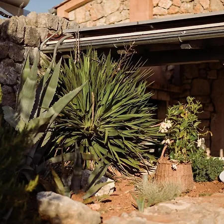 Heritage Stonehouse Jure Case de vacanță