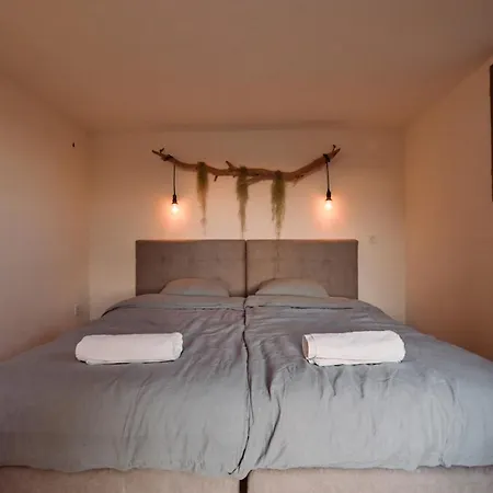 Heritage Stonehouse Jure Holiday home *