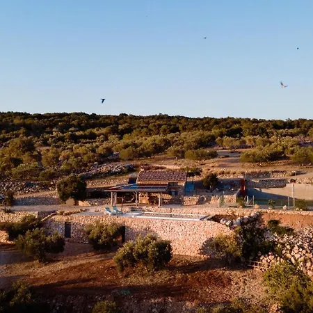 Heritage Stonehouse Jure Holiday home