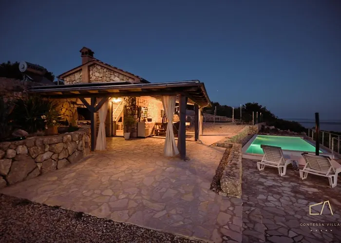 Case de vacanță Heritage Stonehouse Jure