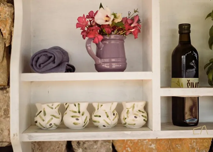 Heritage Stonehouse Jure Case de vacanță *