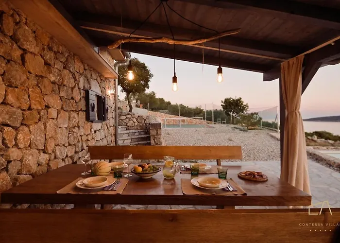 Heritage Stonehouse Jure Case de vacanță *